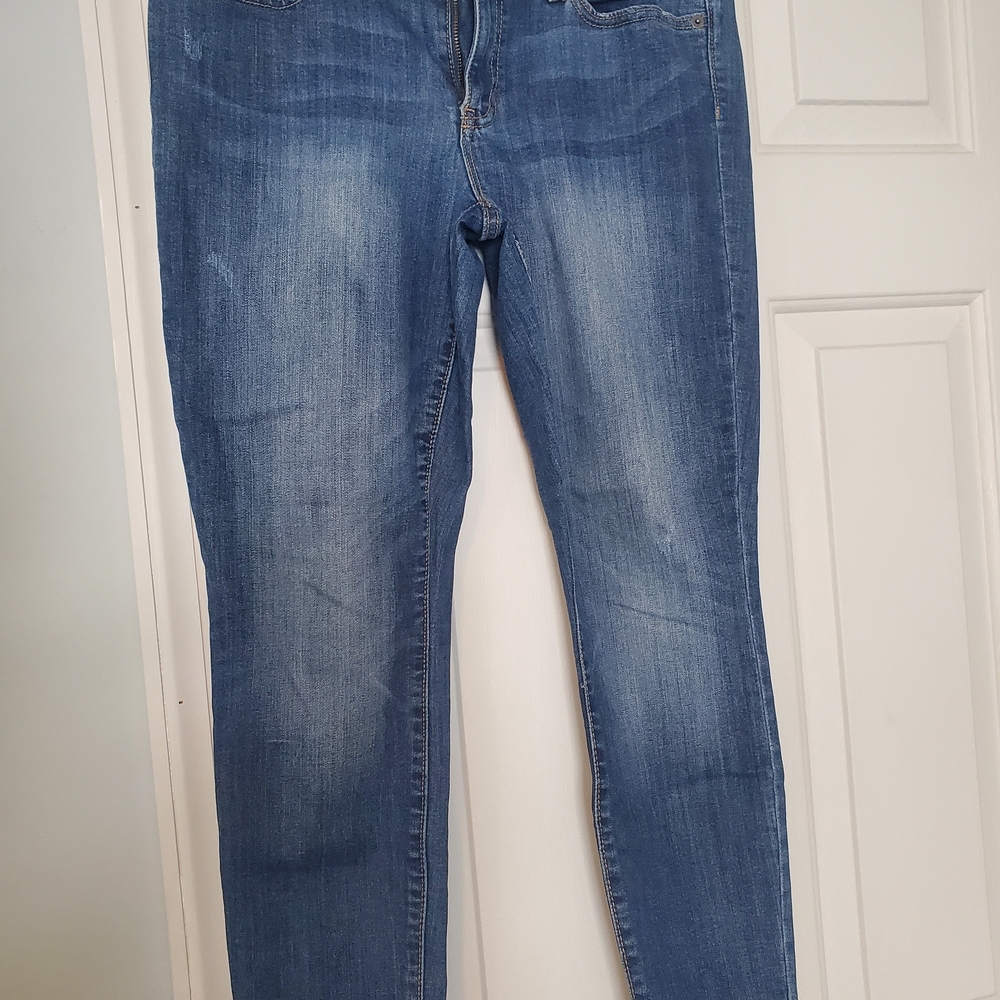 GAP Women's Light Blue Skinny Jeans